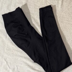 EUC BLANQI Maternity Classic Black Leggings size medium